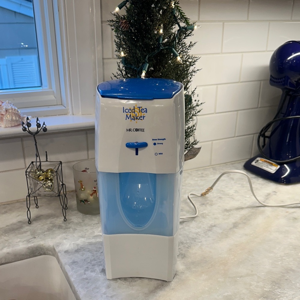 Mr. Coffee Iced Tea Maker - Blue and White